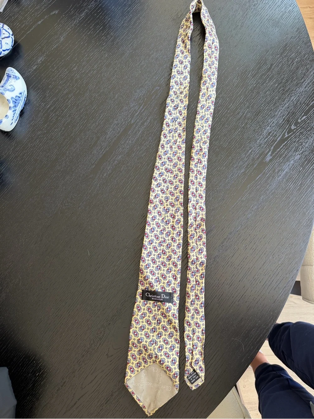 Dior geometric yellow